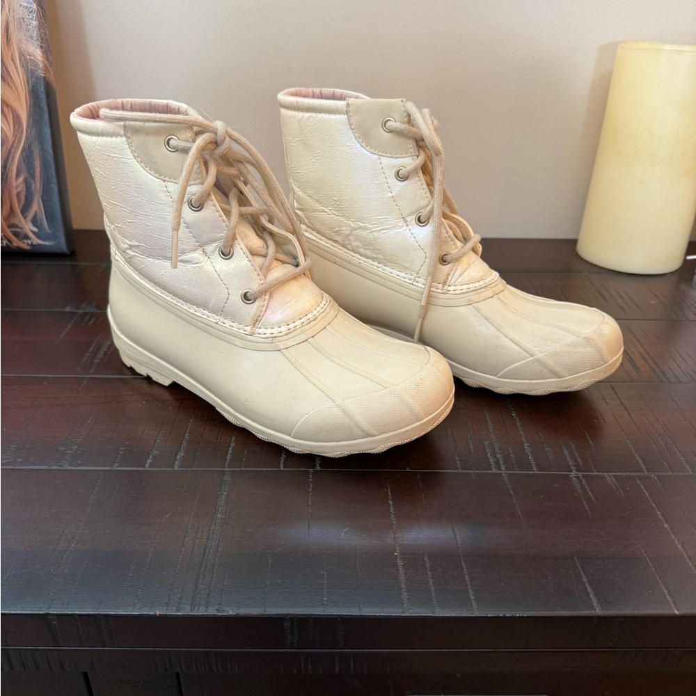 Sperry Cream Lace-Up Duck Boots girls 5M